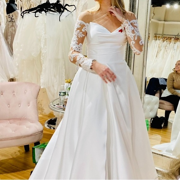 Elysee Atelier mesh lace bridal long sleeve - Picture 2 of 9